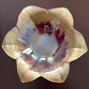 Gold Glass Art Flower Bowl with Elegant Petal Design
